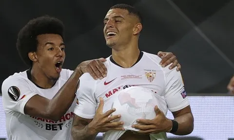 Liverpool và Man City cạnh tranh cho đối tác cực chất của Jules Kounde