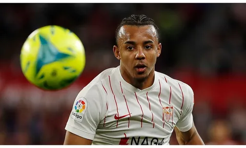 Kounde chỉ xếp thứ 3 trong danh sách trung vệ rút gọn của Tuchel