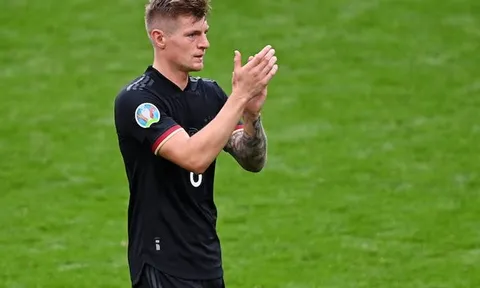 Kroos chia tay ĐT Đức, Hansi Flick nói gì?