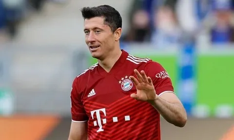 Kucharski: 'Lewandowski tới Barca để chứng tỏ giỏi hơn Benzema'