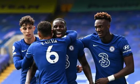 Kurt Zouma: "Anh ấy là tấm gương của hàng phòng ngự Chelsea"