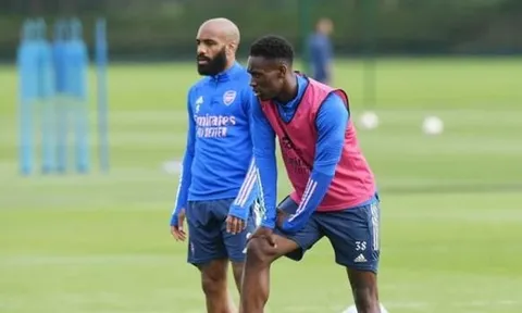 Lacazette giục 1 cầu thủ nhanh chóng rời Arsenal