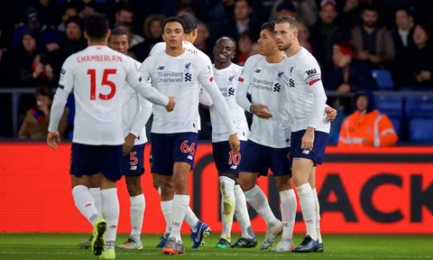 Làm chủ bóng chết, bí quyết bất bại của Liverpool