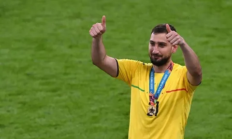 Làm trùm EURO, Donnarumma nói thẳng 1 lời về Buffon