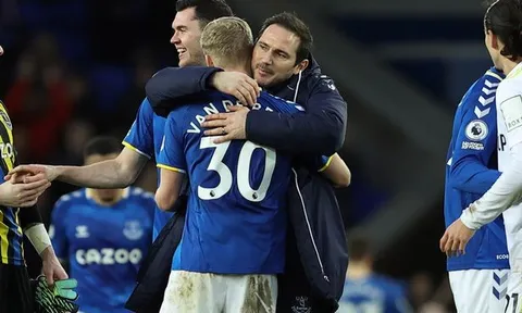 Lampard nhận xét về lính đánh thuê của Man Utd