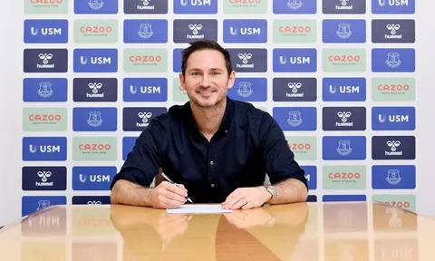 Lampard rạng rỡ ra mắt đội bóng mới