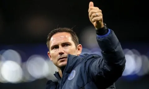 Lampard thừa nhận bất lực trước Man City