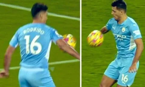 Lampard: "Trẻ 3 tuổi cũng biết đó là quả penalty"