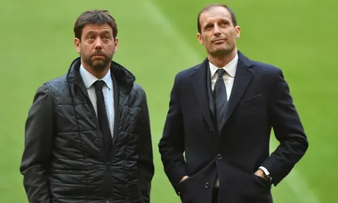 Lãnh đạo Juventus bị CĐV quay lưng