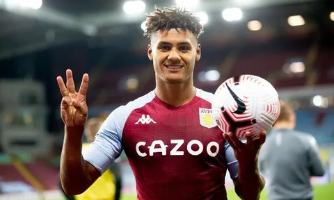 Lập hattrick, "hung thần" của Villa chỉ ra lý do khiến Liverpool ôm hận