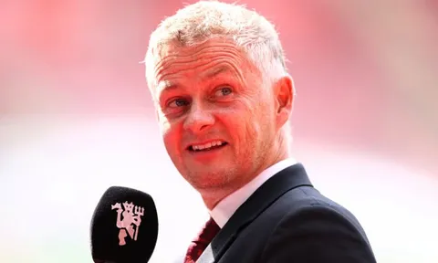 Lee Sharpe chỉ ra tiền đạo Man United cần hỏa tốc chiêu mộ