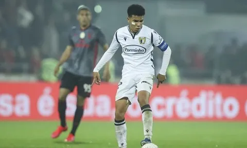 Lên kế hoạch trẻ hóa, Man Utd bất ngờ muốn "nhảy điệu Samba"
