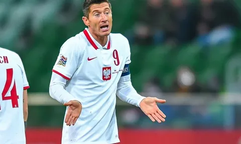 Lộ diện 3 CLB Premier League gửi đề nghị mua Robert Lewandowski