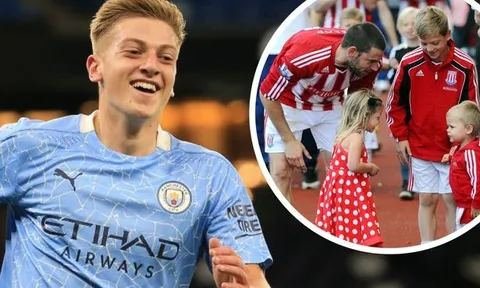 Liam Delap: Sao mai Man City, con trai của "thần" ném biên EPL