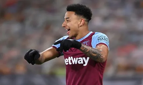 Lingard solo ghi bàn, Carragher lập tức so sánh với 1 cựu sao Man Utd