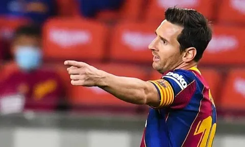 "Messi sẽ tự định đoạt tương lai, không phải Barcelona"