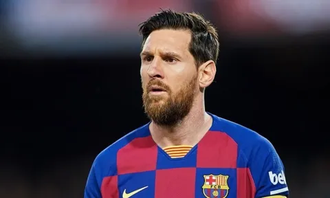 Messi 'bẻ kèo' ngoạn mục, tương lai quay ngoắt 180 độ