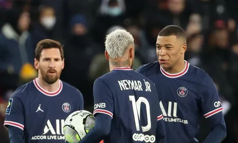 Paris Saint-Germain lỗ nặng