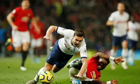 Fan Tottenham giận điên: "Mourinho hoàn toàn sai khi dùng 2 gã tồi tệ đó"