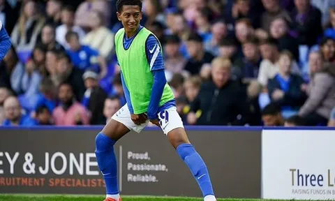 Liverpool dẫn đầu cuộc đua chiêu mộ em trai Jude Bellingham