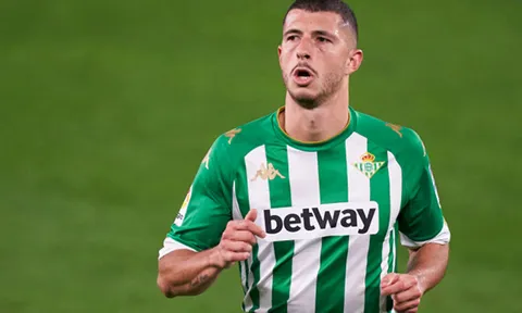 Liverpool cạnh tranh với Arsenal trong cuộc đua giành chữ ký sao Argentina