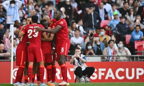 Liverpool trước tham vọng lịch sử để hạ bệ Man Utd