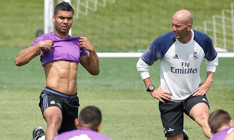 Đề đạt của Casemiro với Zidane cho thấy tâm lý mà M.U đang cần