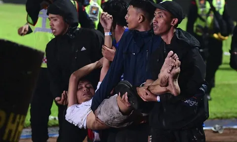 Lời kể của nhân chứng sống sót sau vụ bạo loạn ở Indonesia