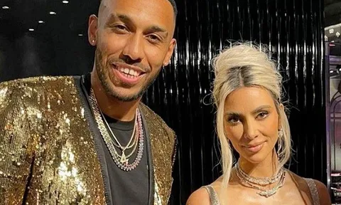 Aubameyang sánh vai bên siêu mẫu thị phi Kim Kardashian