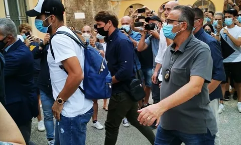 Luis Suarez có mặt ở Italia, chuẩn bị gia nhập Juventus?