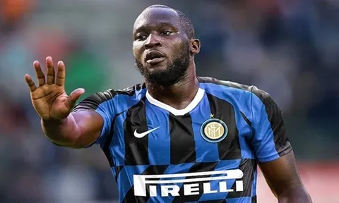 “Lukaku đang là vấn đề với Conte ở Inter Milan”