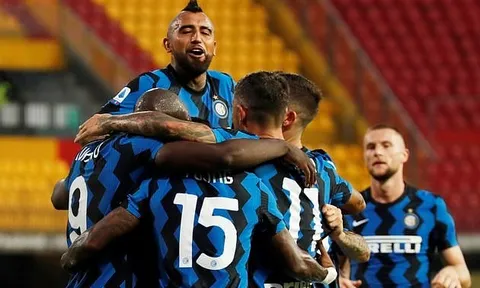 Lukaku ghi bàn ở giây 28, Inter hủy diệt Benevento