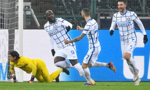 Lukaku lập cú đúp, Inter thắng nghẹt thở Gladbach, bảng B trở nên khó lường