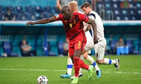 Được đặt lên bàn cân với Ronaldo, Lukaku đáp trả nhẹ nhàng