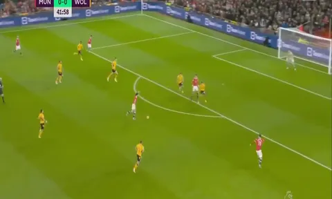 Luke Shaw đã đúng, sự ích kỷ đang giết chết Man Utd