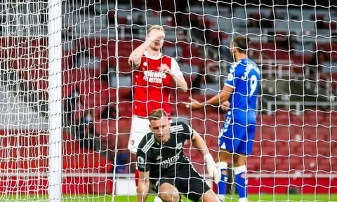 Ancelotti khen như xát muối vào tim CĐV Arsenal