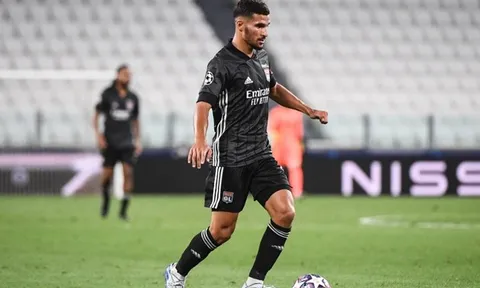 XONG! Đại diện Lyon xác nhận lại, Arsenal cùng Barca rơi vào bế tắc