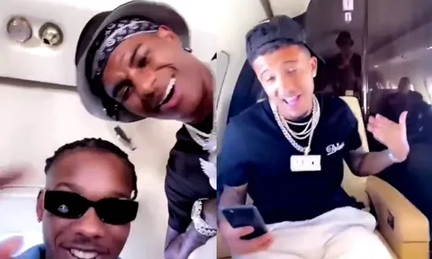 Mặc sao tuyển Anh tụ tập, Rashford và Sancho đánh lẻ lên chuyên cơ riêng