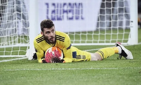 'David De God' trở lại, thủ quân Man Utd phải ngả mũ thán phục
