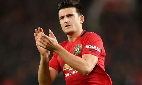 "Maguire đá như một tên nghiệp dư"