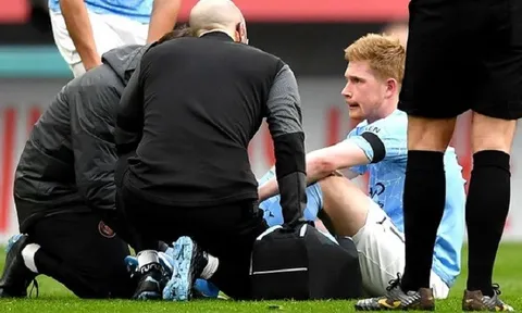 XONG! Mất cú ăn 4, Man City còn đón cú sốc lớn khi thua Chelsea