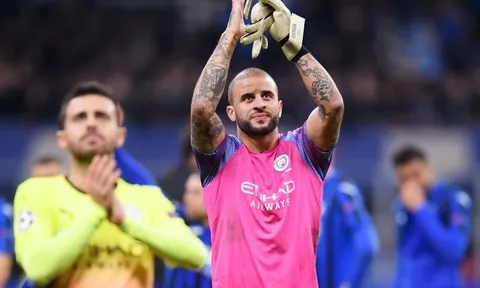 Man City "tan nát" trước ngày tới Anfield, Guardiola tính sao?