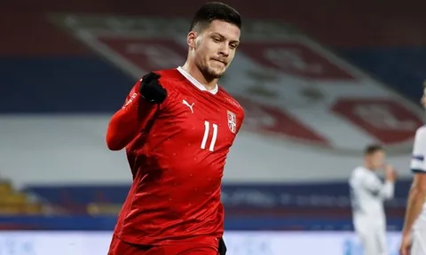 Real rao bán hàng thải, Man Utd cùng Chelsea nhập cuộc