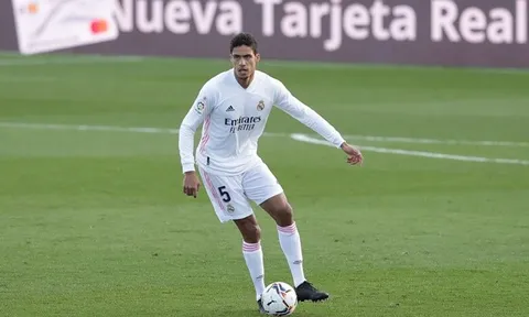 Man Utd nhận 'báo động đỏ' vụ Varane