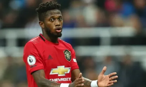 Man Utd bất ngờ định đoạt tương lai của Fred