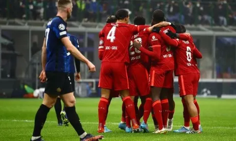 Man Utd bất ngờ hưởng lợi nhờ Liverpool