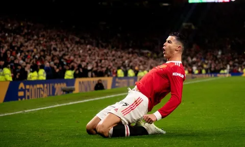 Ronaldo nã đại bác ghi bàn, Man Utd chấm dứt chuỗi trận tệ hại