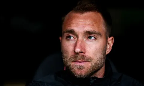 "Man Utd cần đưa bóng cho cậu ấy"