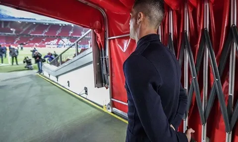 Man Utd cần làm gì để giúp Ronaldo được 'toại nguyện'?