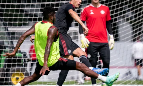 Man Utd chào đón cái tên cuối cùng trở lại tập luyện tại Scotland